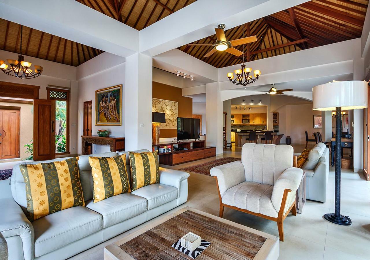 Villa Kembar Ubud Esterno foto