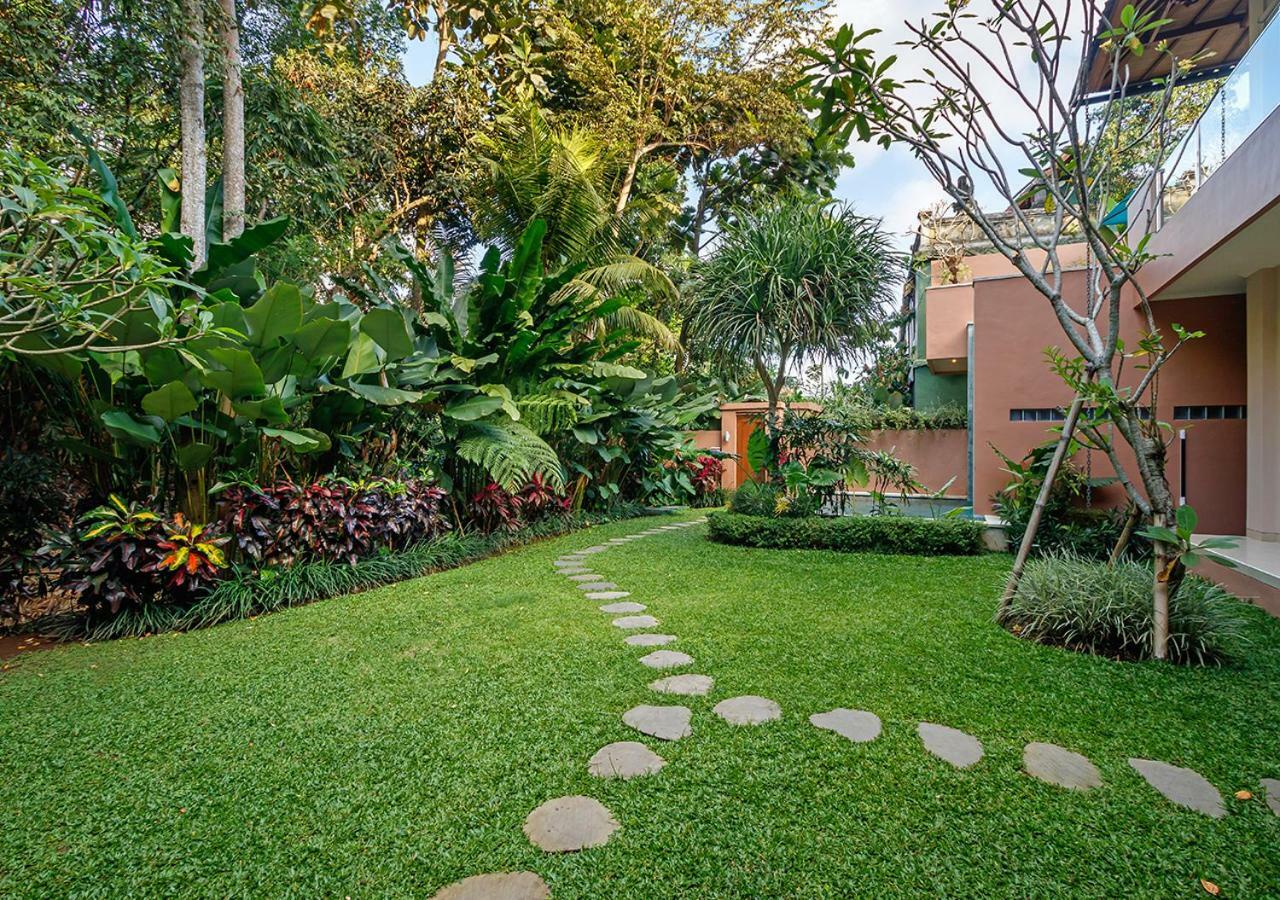 Villa Kembar Ubud Esterno foto
